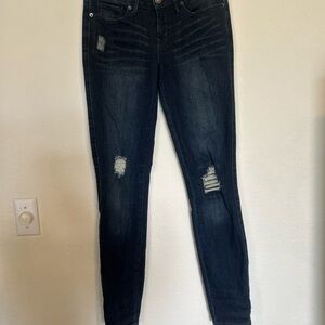 Guess Medium Rise Curvy Skinny Sienna Curvy Size 27